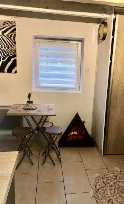 La Tour Charmant Tres Bien Situe Minimum 2 Nuits Merci Tours-en-Savoie Eksteriør bilde