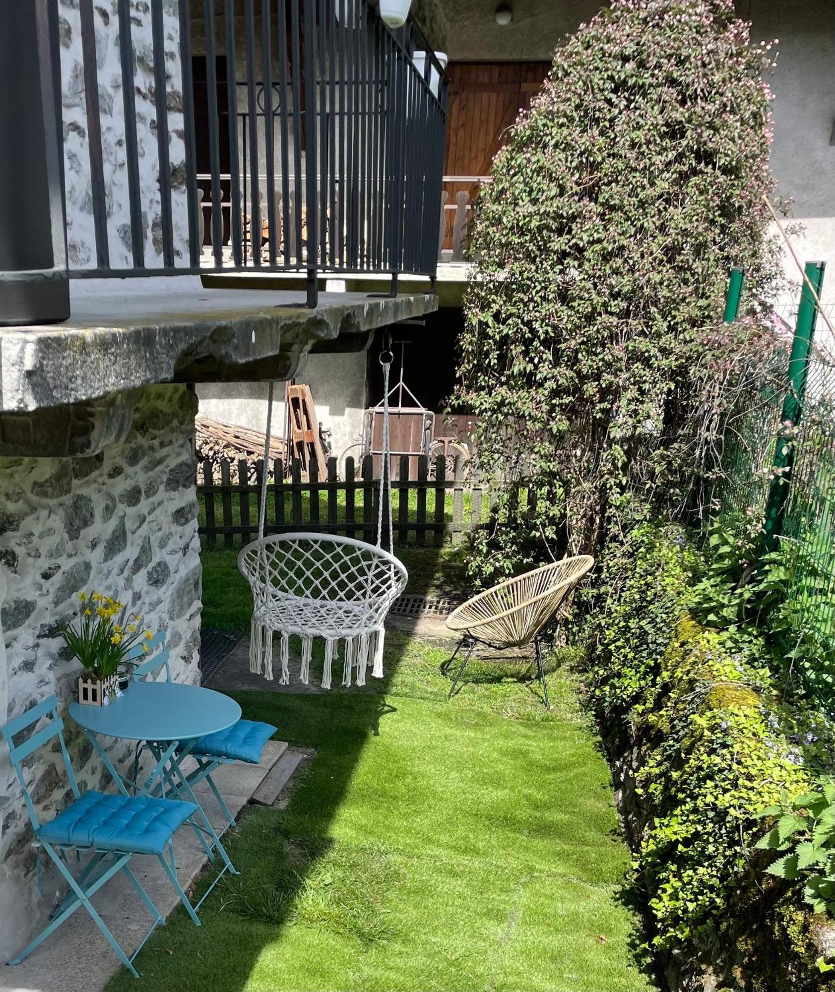 La Tour Charmant Tres Bien Situe Minimum 2 Nuits Merci Tours-en-Savoie Eksteriør bilde